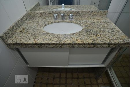 Apartamento para alugar com 150m², 3 quartos e 1 vaga Banheiro 1