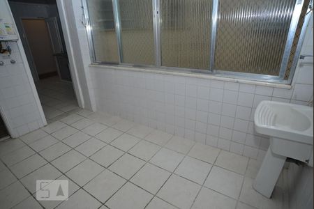 Apartamento para alugar com 150m², 3 quartos e 1 vagaÁrea de Serviço