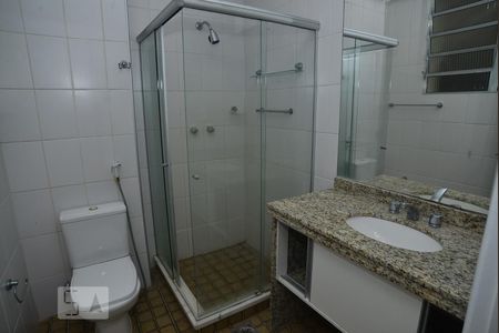 Apartamento para alugar com 150m², 3 quartos e 1 vagaBanheiro da suite