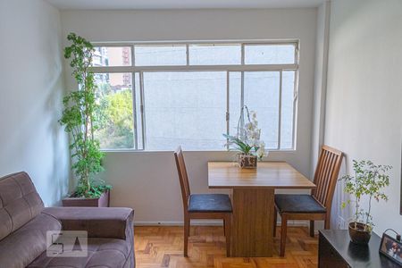 Apartamento à venda com 90m², 3 quartos e 1 vagaSala
