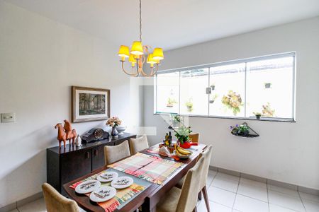 Casa à venda com 190m², 3 quartos e 5 vagasSala de jantar