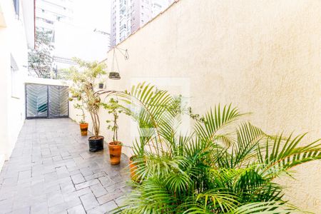 Casa à venda com 190m², 3 quartos e 5 vagasCorredor lateral