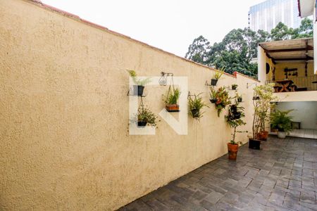 Casa à venda com 190m², 3 quartos e 5 vagasCorredor lateral