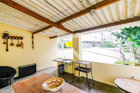 Casa à venda com 190m², 3 quartos e 5 vagasChurrasqueira