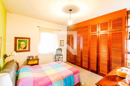 Casa à venda com 190m², 3 quartos e 5 vagasSuíte