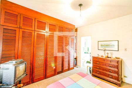 Casa à venda com 190m², 3 quartos e 5 vagasSuíte