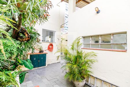 Casa à venda com 190m², 3 quartos e 5 vagasQuintal