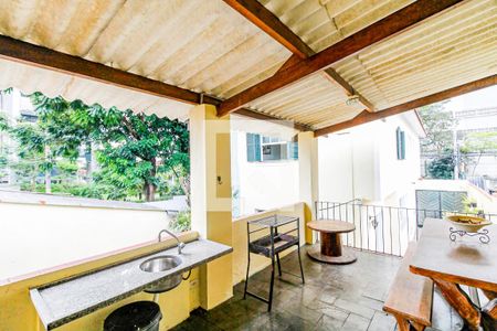 Casa à venda com 190m², 3 quartos e 5 vagasChurrasqueira