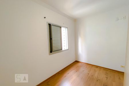Apartamento à venda com 80m², 3 quartos e 2 vagasQuarto 