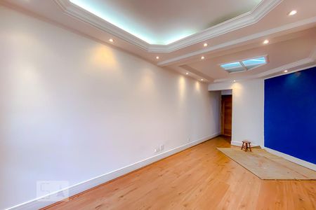 Apartamento à venda com 80m², 3 quartos e 2 vagasSala