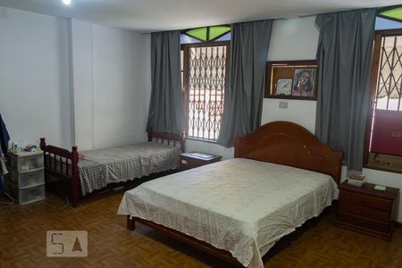 Casa à venda com 313m², 7 quartos e 2 vagas