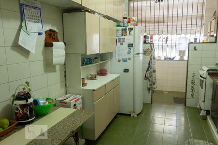Casa à venda com 313m², 7 quartos e 2 vagas
