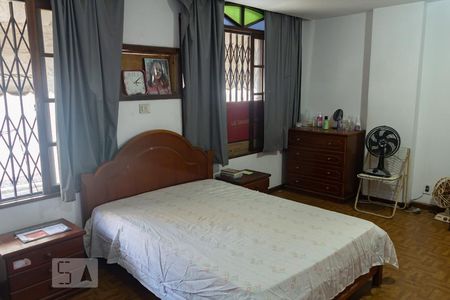 Casa à venda com 313m², 7 quartos e 2 vagas