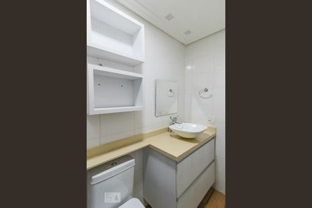 Banheiro de apartamento para alugar com 2 quartos, 65m² em Vila Prudente, São Paulo