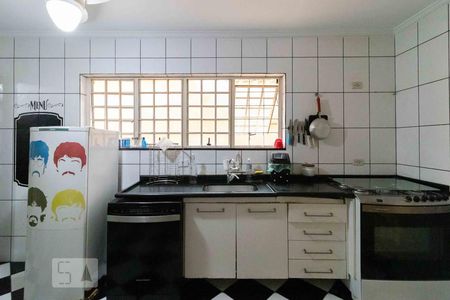 Casa para alugar com 230m², 3 quartos e 2 vagasCozinha