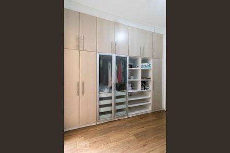 Casa para alugar com 230m², 3 quartos e 2 vagasQuarto 2