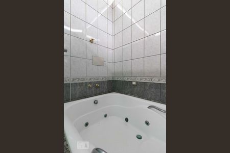 Casa para alugar com 230m², 3 quartos e 2 vagasBanheira