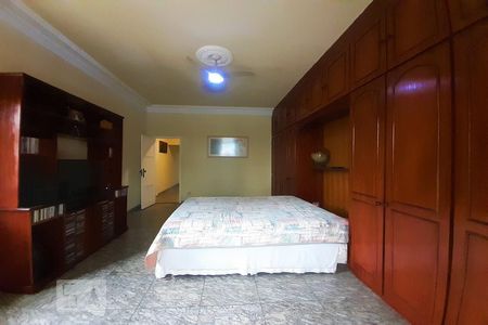 Casa à venda com 309m², 5 quartos e 4 vagasQuarto 3