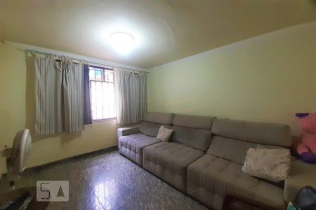 Casa à venda com 309m², 5 quartos e 4 vagasQuarto 1