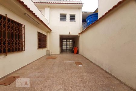 Casa à venda com 309m², 5 quartos e 4 vagasQuintal
