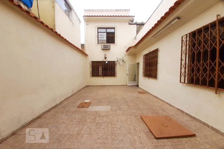 Casa à venda com 309m², 5 quartos e 4 vagasQuintal