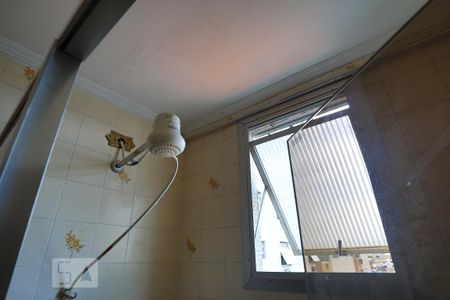 Detalhe do Banheiro do Corredor de apartamento para alugar com 2 quartos, 100m² em Embaré, Santos