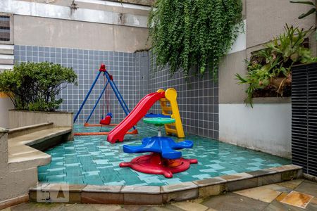 Apartamento para alugar com 185m², 4 quartos e 3 vagasÁrea Comum - Playground