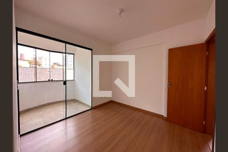 Apartamento à venda com 239m², 4 quartos e 3 vagasQuarto 2