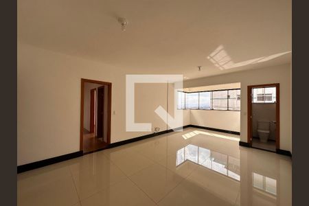 Apartamento à venda com 239m², 4 quartos e 3 vagasSala