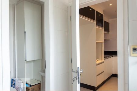 Apartamento para alugar com 127m², 3 quartos e 3 vagas Apartamento para alugar com 127m², 3 quartos e 3 vagasÁrea de Serviço