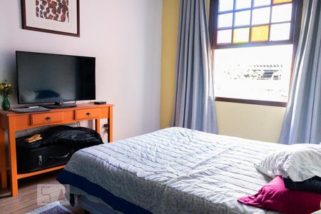 Casa à venda com 147m², 4 quartos e 2 vagas Casa à venda com 147m², 4 quartos e 2 vagasQuarto 4