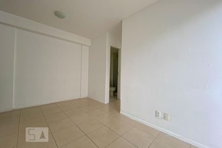 Sala de apartamento para alugar com 2 quartos, 45m² em Vicente de Carvalho, Rio de Janeiro