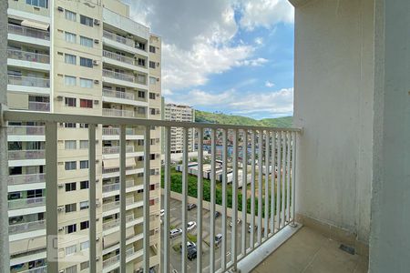Varanda da Sala de apartamento para alugar com 2 quartos, 45m² em Vicente de Carvalho, Rio de Janeiro