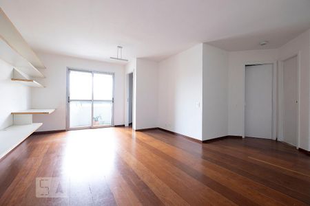 Apartamento para alugar com 72m², 2 quartos e 1 vaga Apartamento para alugar com 72m², 2 quartos e 1 vagaSala