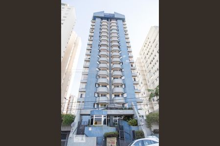 Apartamento para alugar com 72m², 2 quartos e 1 vaga Apartamento para alugar com 72m², 2 quartos e 1 vagaFachada