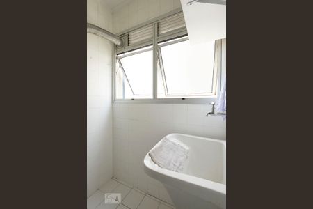 Apartamento para alugar com 72m², 2 quartos e 1 vaga Apartamento para alugar com 72m², 2 quartos e 1 vagaÁrea de Serviço