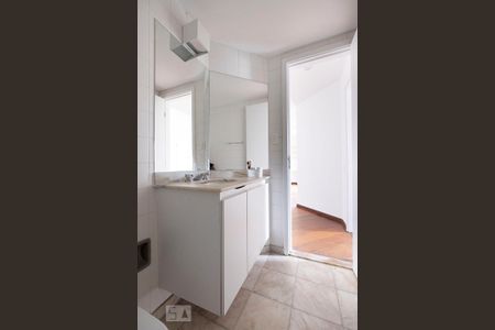 Apartamento para alugar com 72m², 2 quartos e 1 vaga Apartamento para alugar com 72m², 2 quartos e 1 vagaBanheiro Social