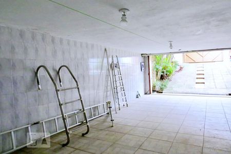 Casa à venda com 320m², 4 quartos e 4 vagasGaragem