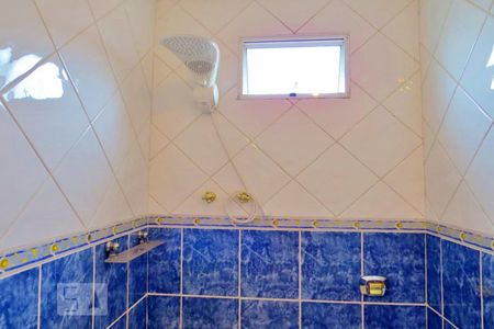 Casa à venda com 320m², 4 quartos e 4 vagasChuveiro