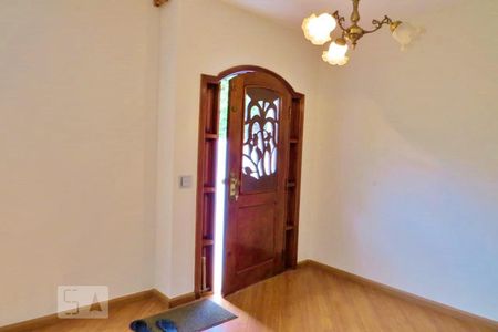 Sala de casa à venda com 4 quartos, 320m² em Vila Gustavo, São Paulo