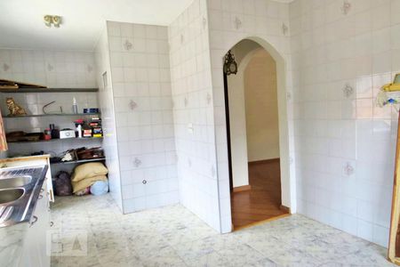 Casa à venda com 320m², 4 quartos e 4 vagasCozinha