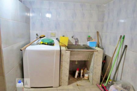 Casa à venda com 320m², 4 quartos e 4 vagasDetalhe da area de serviço