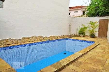Casa à venda com 320m², 4 quartos e 4 vagasPiscina