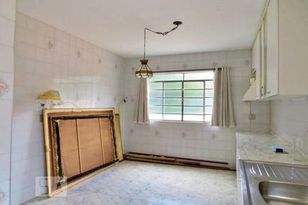 Casa à venda com 320m², 4 quartos e 4 vagasCozinha