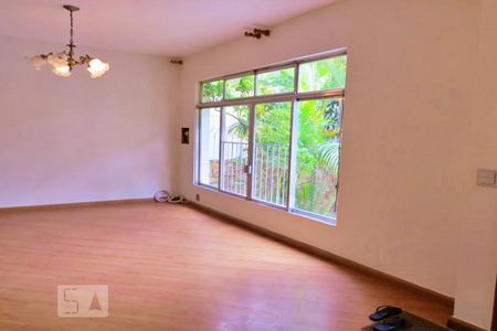Sala de casa à venda com 4 quartos, 320m² em Vila Gustavo, São Paulo