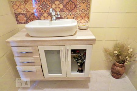 Casa à venda com 320m², 4 quartos e 4 vagasLavabo