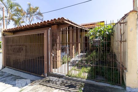Casa à venda com 225m², 4 quartos e 2 vagasFachada