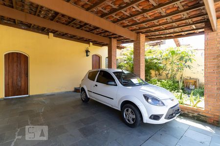 Casa à venda com 225m², 4 quartos e 2 vagasGaragem