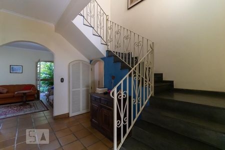 Casa à venda com 225m², 4 quartos e 2 vagasHall da Escada