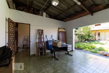 Casa à venda com 225m², 4 quartos e 2 vagasÁrea Externa - Edícula